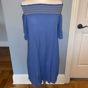 Lizard Thicket off the shoulder dress!